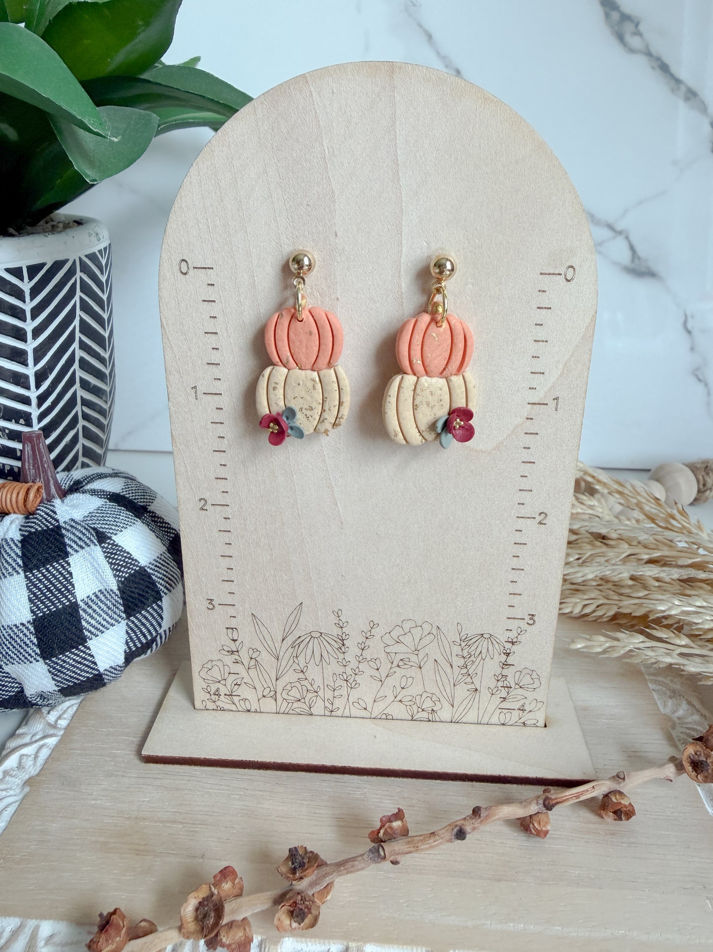 Harvest Charm Pumpkin Stack