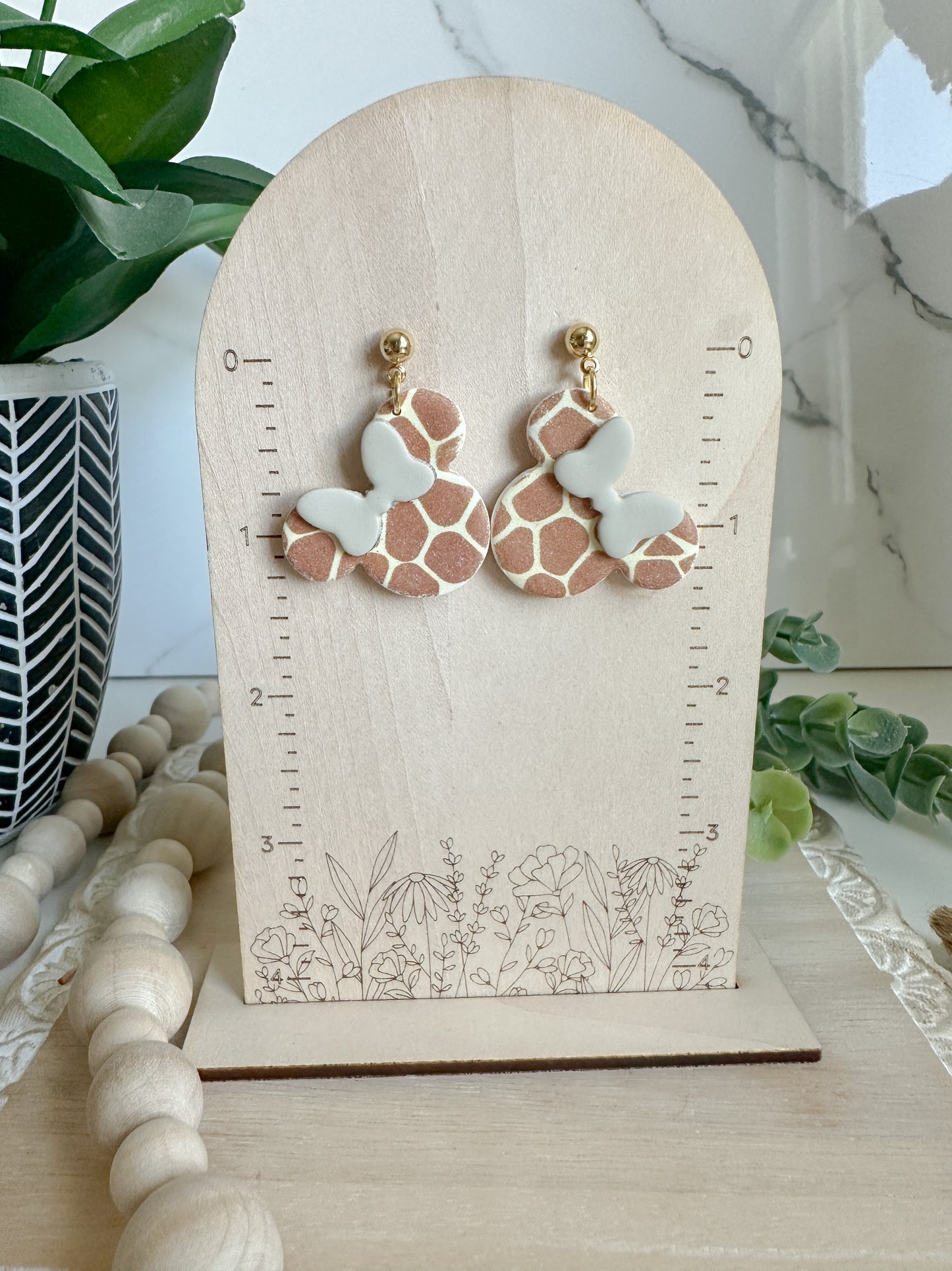 Giraffe Mouse Ears