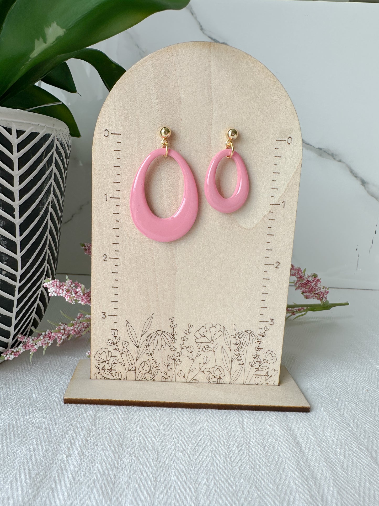 Hollow Teardrop Earrings (two sizes three color options)