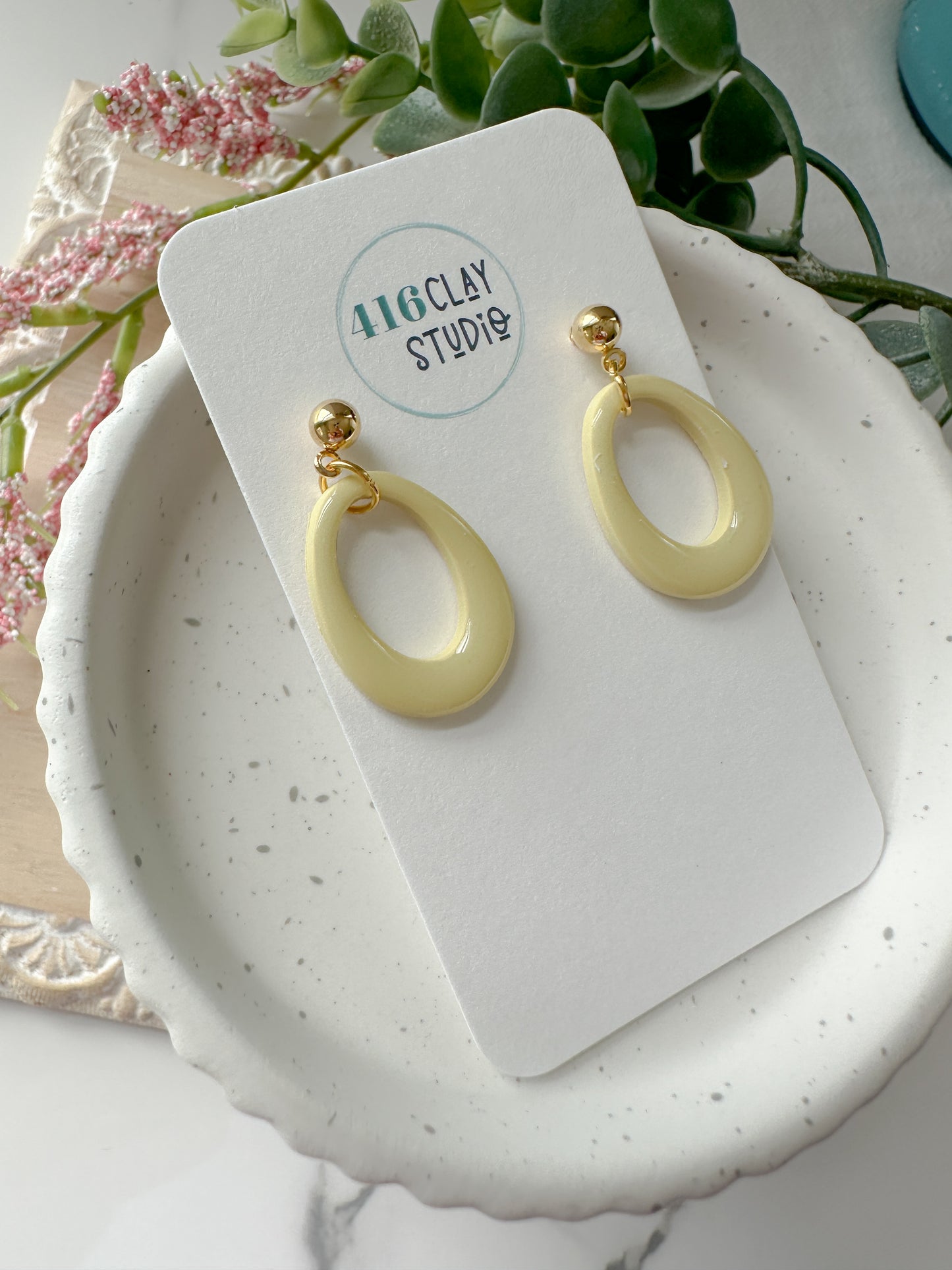 Hollow Teardrop Earrings (two sizes three color options)