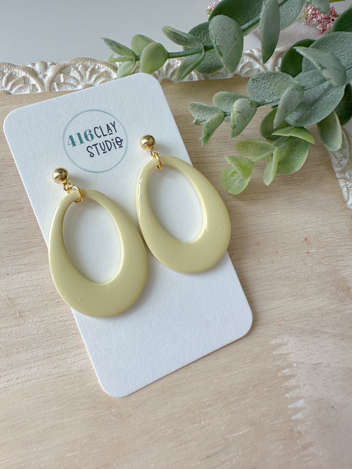 Hollow Teardrop Earrings (two sizes three color options)